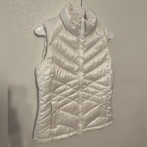 North face 550 puffer vest